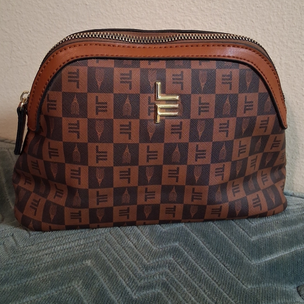 NWOT London Fog Browns Amd Gold Colors Essentials Or Makeup Bag